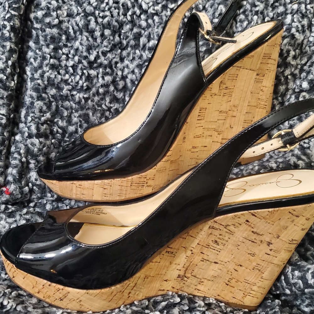 Wedge heels